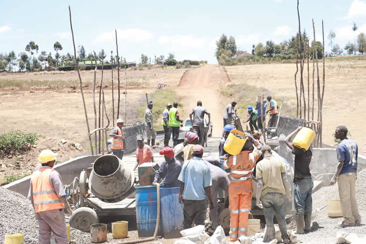 Inspection of the newly-opened Munyeki Dispensary Road in Karau Ward 5