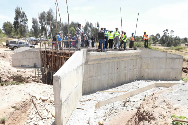 The ongoing construction of a modern bridge in Kedowa-Manyatta 8