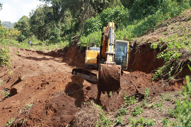 The new Gachwe-Kirimaini road